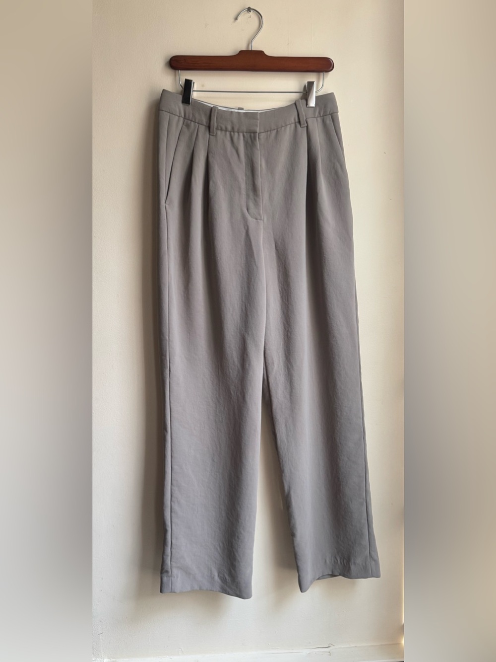 Wilfred Women’s Beige Polyester Dress Pants Pleated Front Pockets Solid Size 8